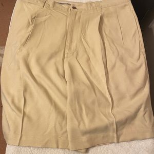 Tommy Bahama Pleated Short Size 34
